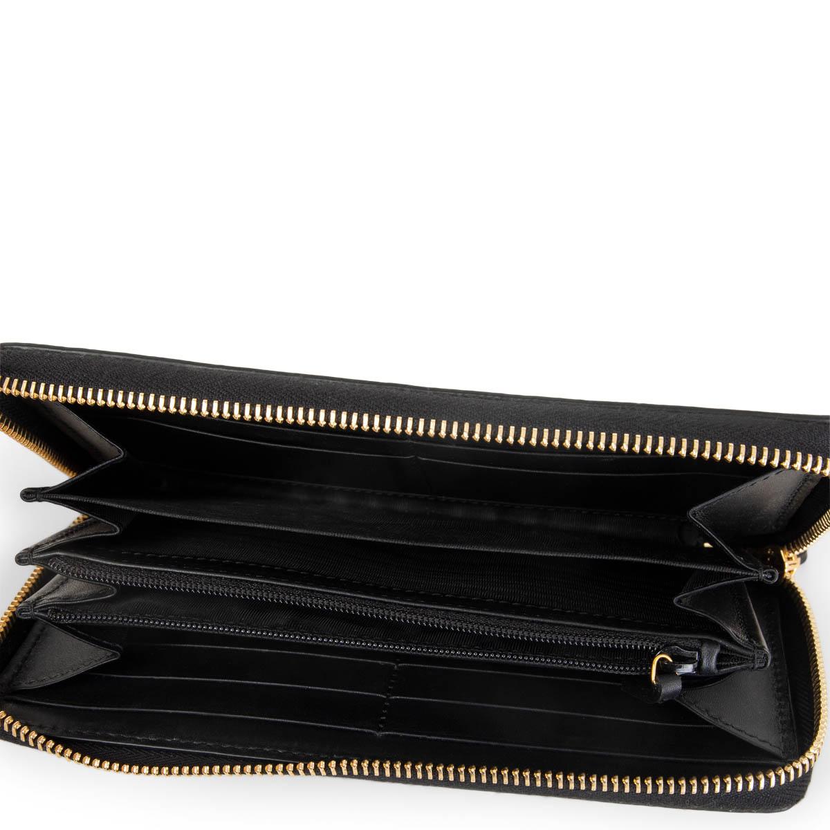 GUCCI beige GG SUPREME BEES ZIP AROUND Brieftasche im Zustand „Hervorragend“ in Zürich, CH