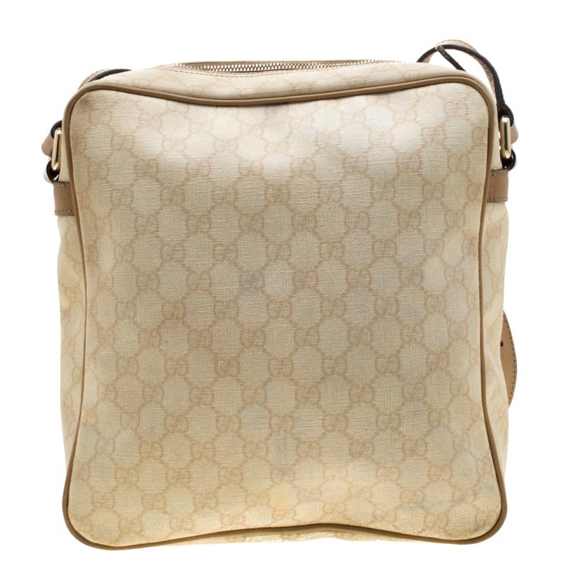 Gucci Beige GG Supreme Canvas and Leather Messenger Bag In Good Condition In Dubai, Al Qouz 2