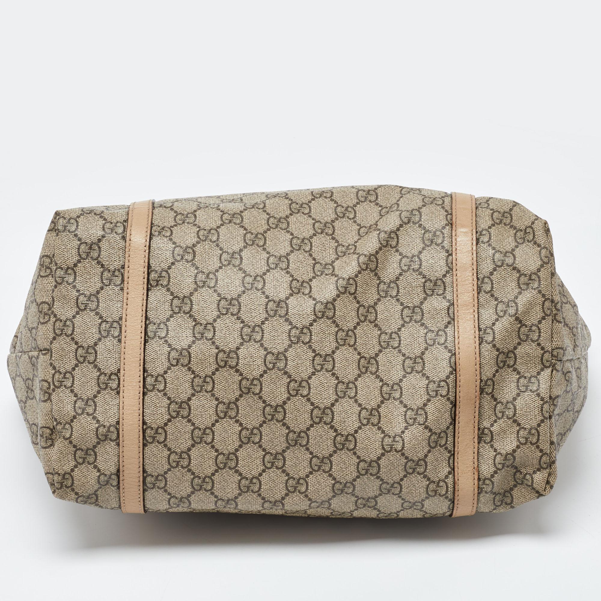 Schöne Gucci Beige GG Supreme Canvas und Leder Tote aus Segeltuch im Angebot 1