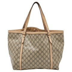 Fourre-tout en toile et cuir beige GG Supreme de Gucci