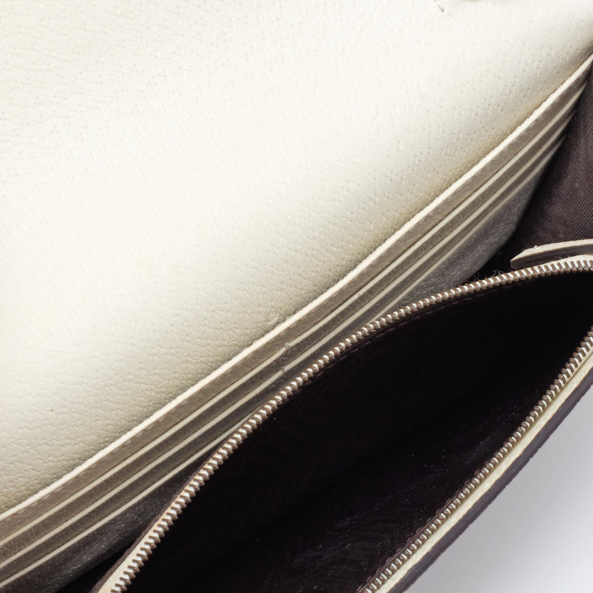 Gucci Beige GG Supreme Canvas and Leather Web Queen Margaret Wallet on Chain In Excellent Condition In Dubai, Al Qouz 2
