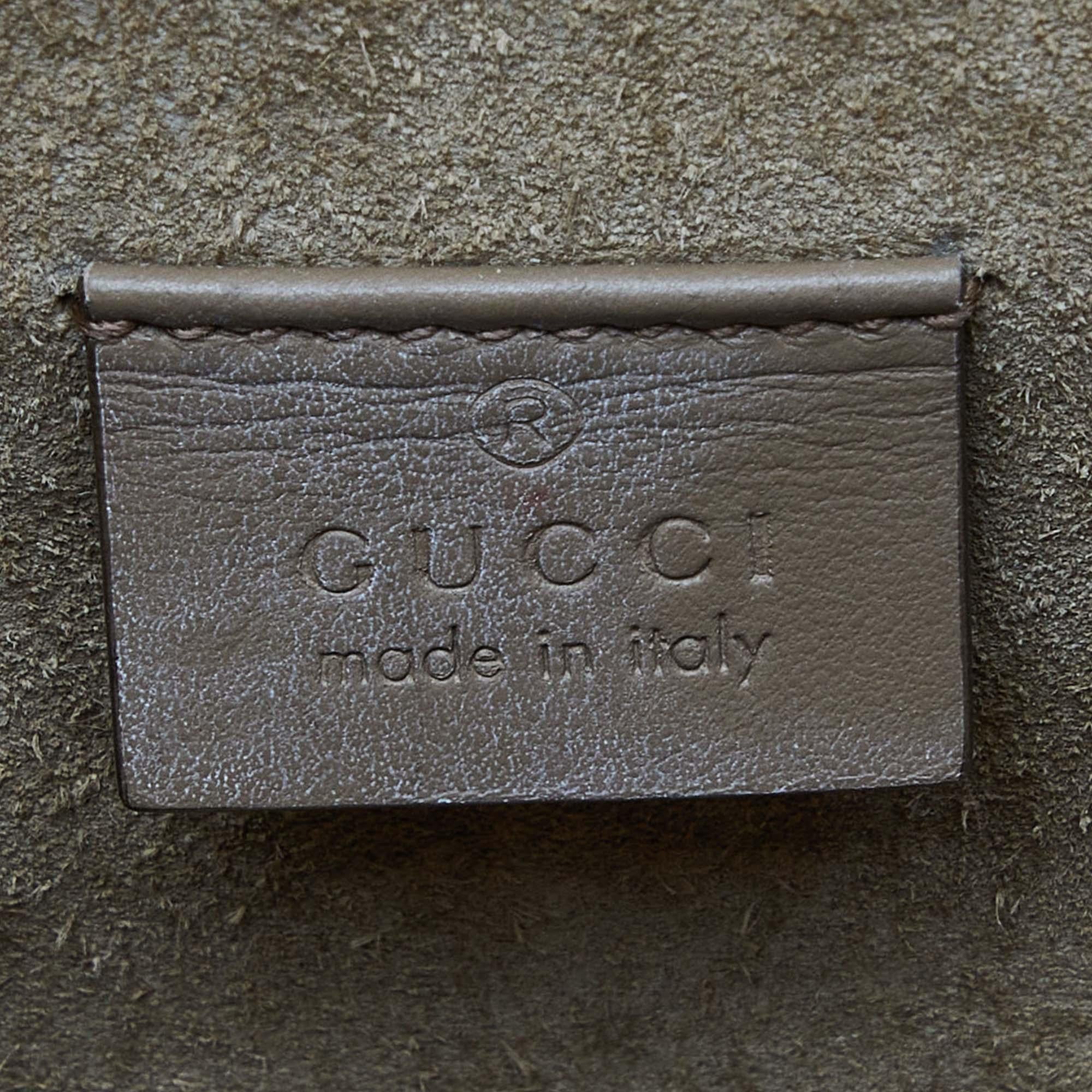 Gucci Beige GG Supreme Canvas and Suede Small Rectangular Dionysus Shoulder Bag Pour femmes en vente