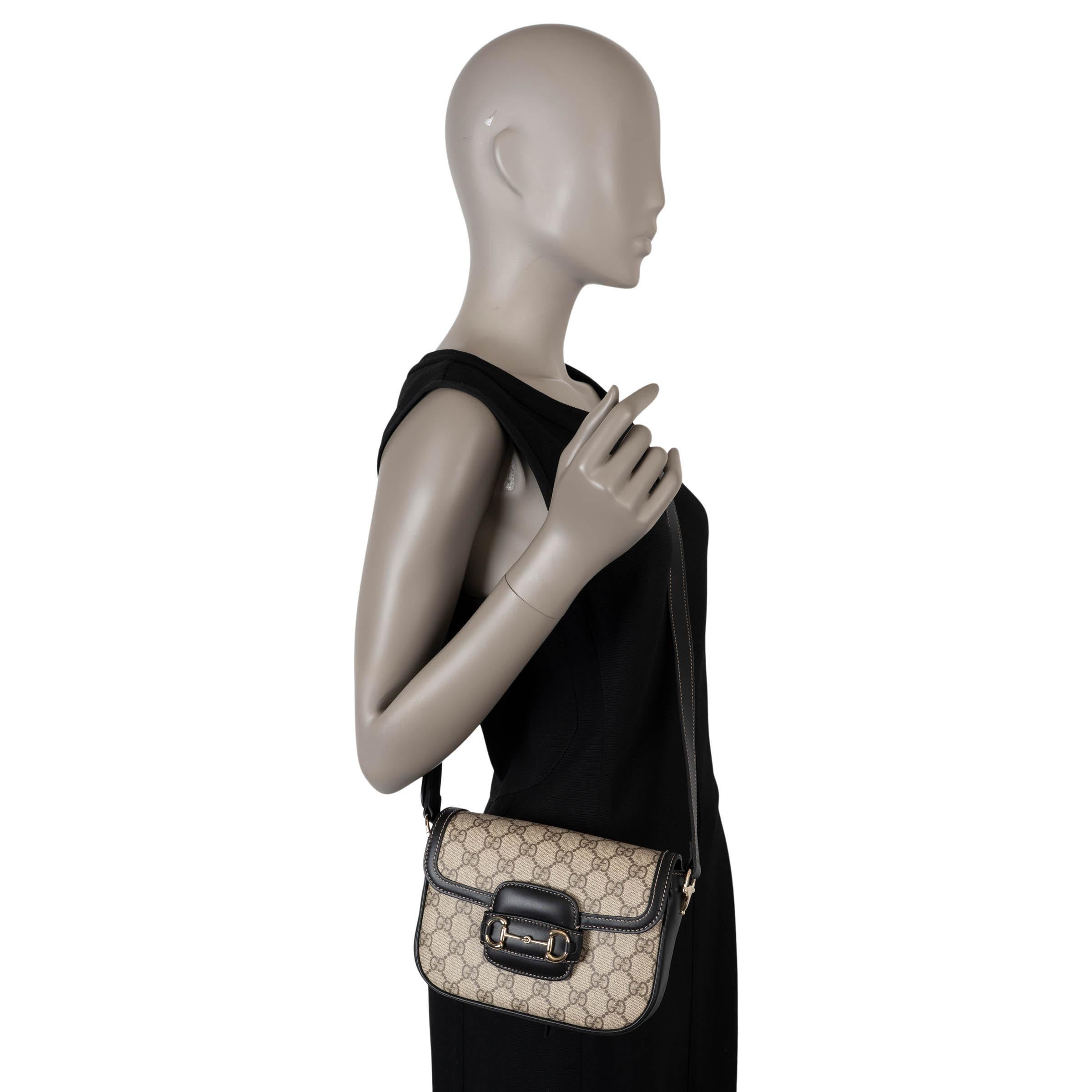 Sac à main GG beige en toile GG Supreme et cuir noir HORSEBIT 1955 SOFT SMALL en vente 2