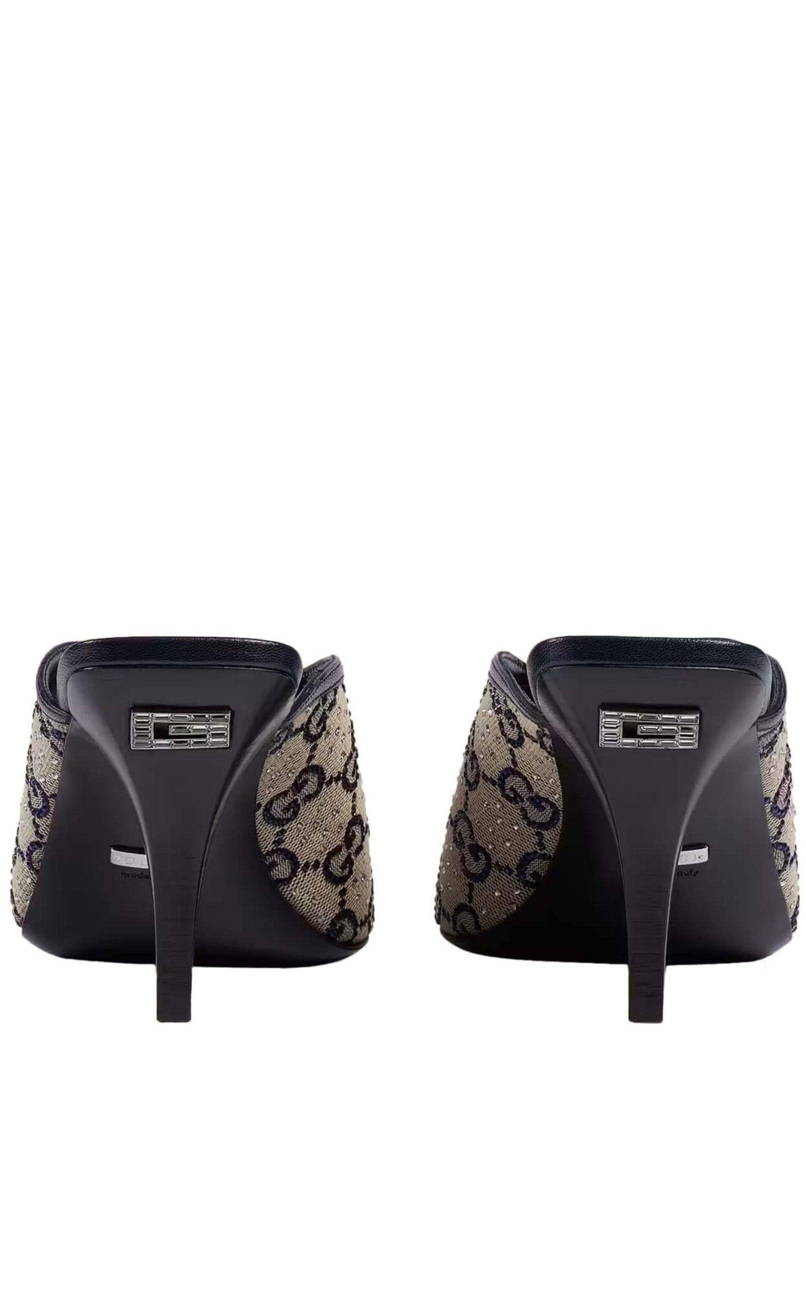 Gucci Beige GG Supreme Canvas Crystal Embellishment Mules 37 In New Condition For Sale In Brossard, QC
