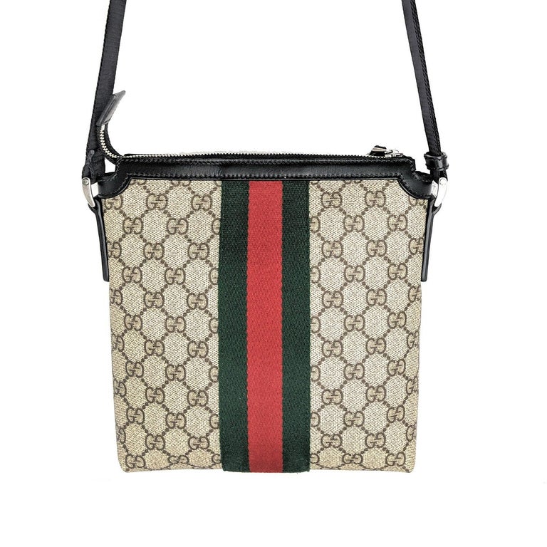 Gucci Beige GG Supreme Flat Messenger Bag at 1stDibs