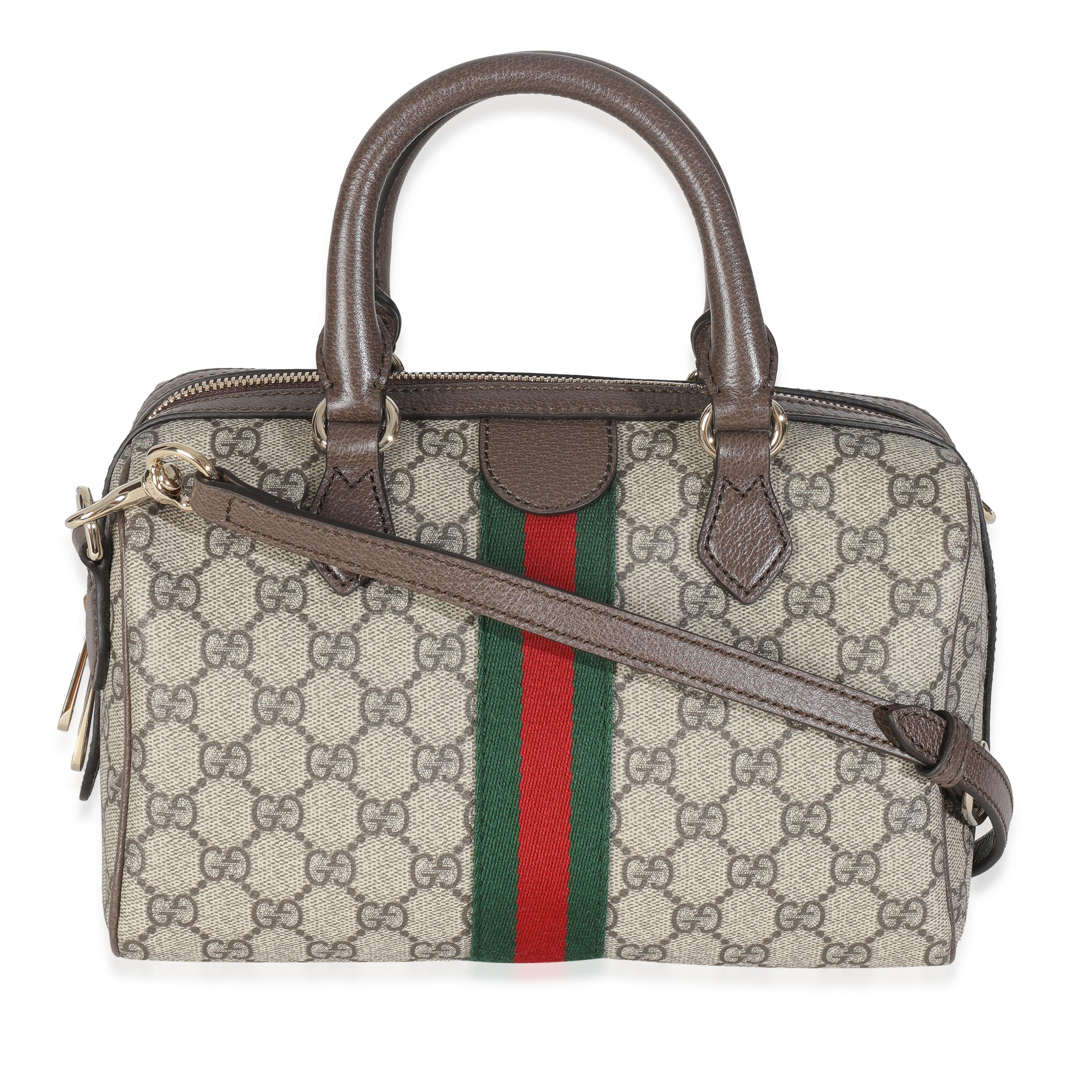 Titolo dell'elenco: Gucci Beige GG Supreme Monogram Canvas Web Small Ophidia Borsa a manico superiore
SKU: 147487
MSRP: 1950.00 USD
Condizioni: Usato 
Descrizione delle condizioni: Al suo debutto per la Cruise '18, la linea Ophidia di Gucci prende