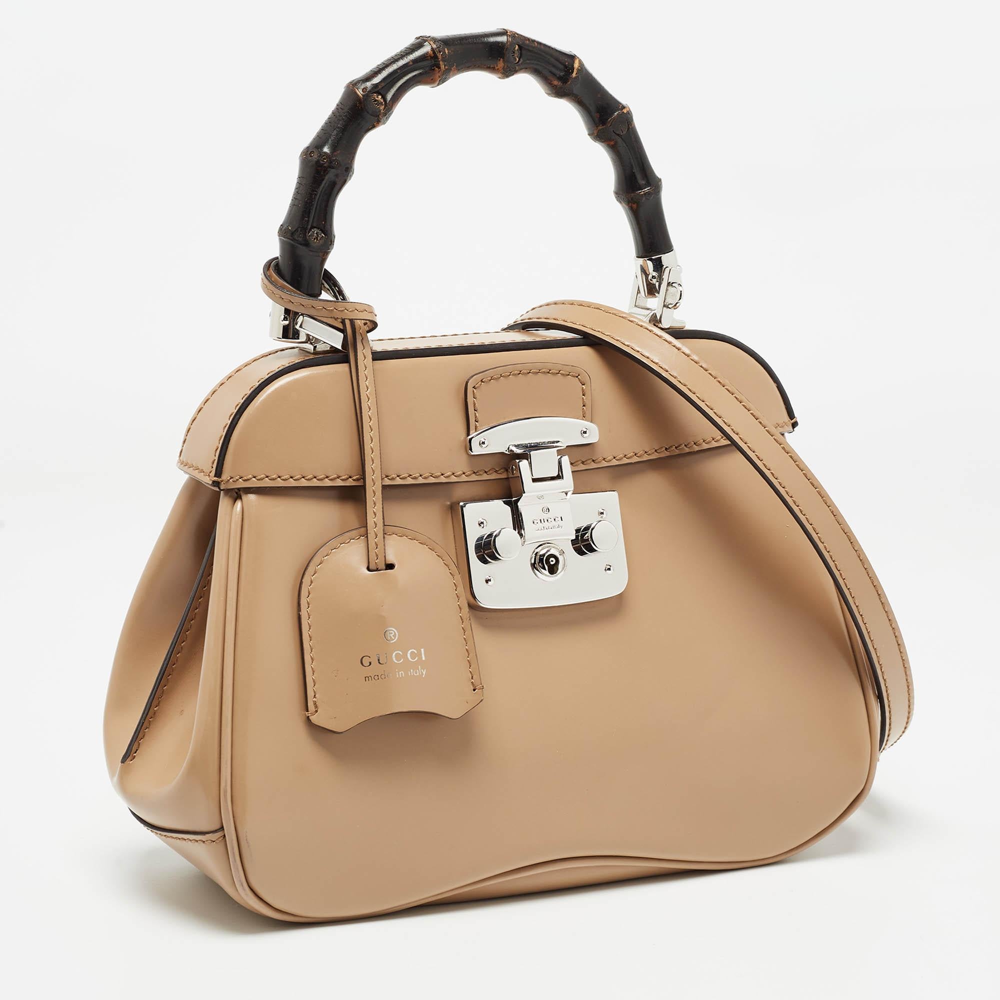 Gucci Beige Glossy Leather Mini Lady Lock Bamboo Top Handle Bag In Good Condition In Dubai, Al Qouz 2
