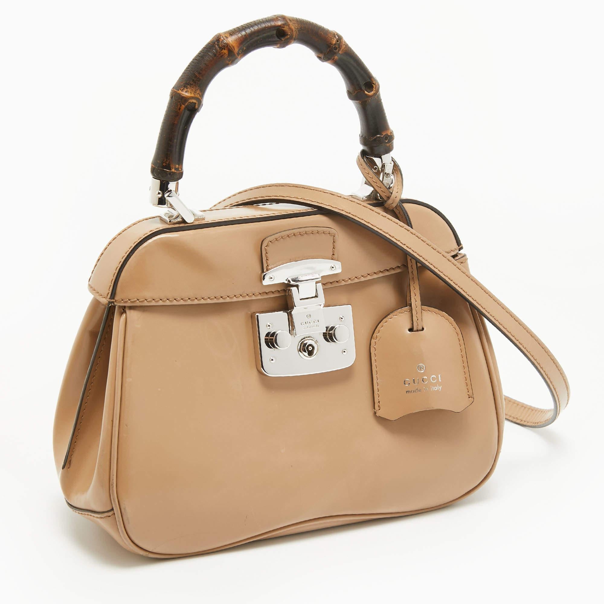 Gucci Beige Glossy Leather Mini Lady Lock Bamboo Top Handle Bag In Good Condition In Dubai, Al Qouz 2