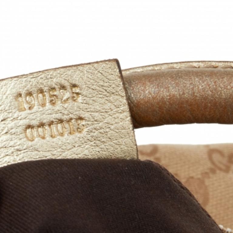 Gucci Beige/Gold GG Canvas and Leather D Ring Hobo Pour femmes en vente