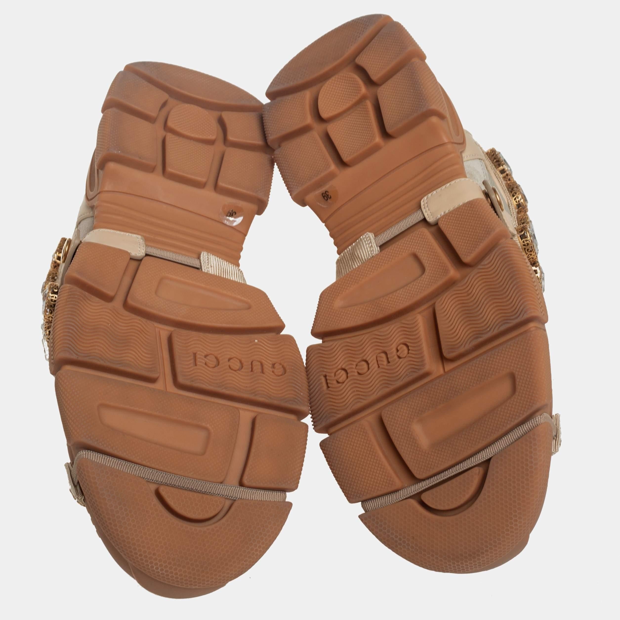 Marron Baskets Flashtrek Gucci en cuir et maille beige/gris avec cristaux amovibles, taille 39