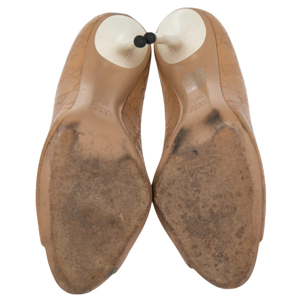 Gucci Beige Guccissima Leather Peep Toe Pumps Size 36.5 2