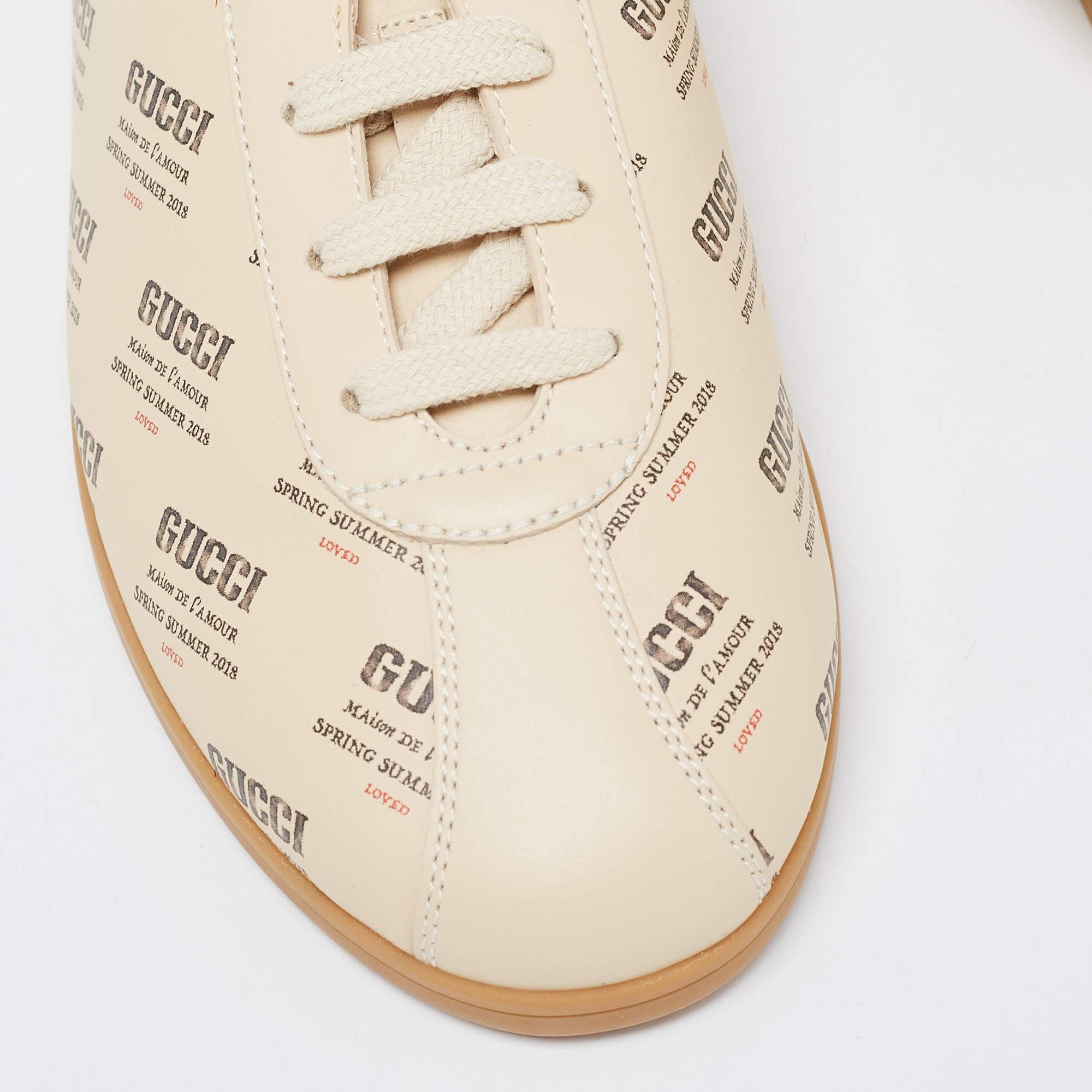 Gucci Sneakers Falacer in pelle stampata beige taglia 40 in vendita 2