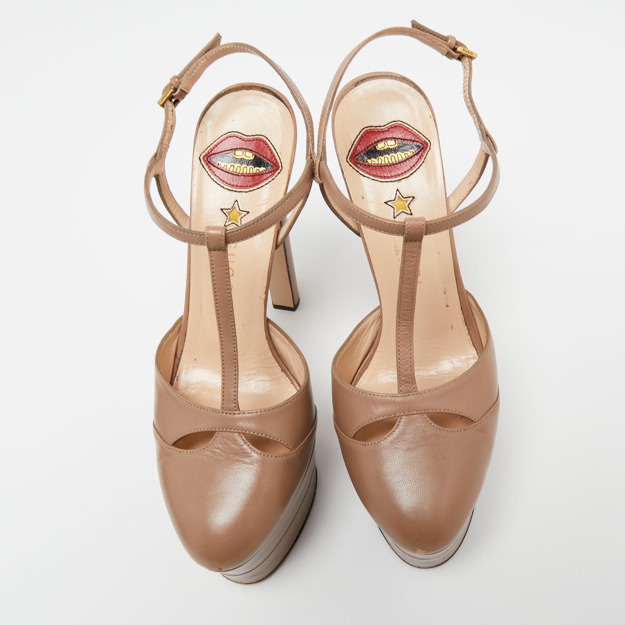 Gucci Beige Leather Angel T-Strap Platform Sandals Size 37.5 In Good Condition In Dubai, Al Qouz 2
