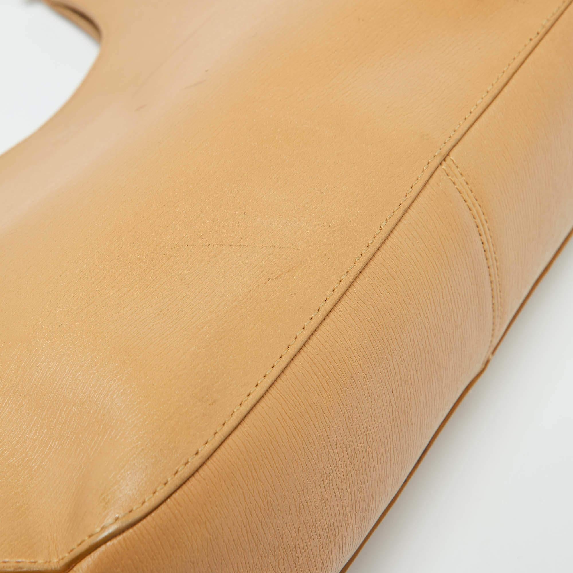 Gucci Beige Leather Bamboo Handle Hobo 2