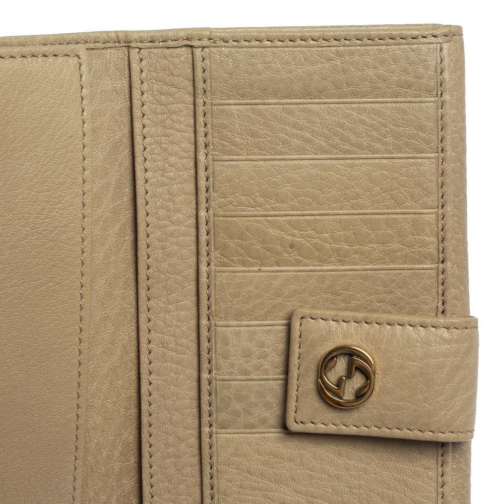 Beige Gucci - Portefeuille en cuir beige imprimé G Continental avec imprimé entrecroisé en vente