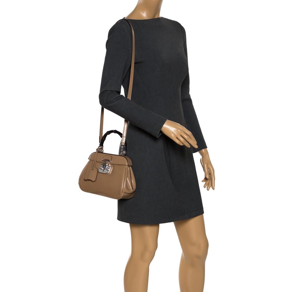 Gucci Beige Leather Lady Lock Bamboo Top Handle Bag In Excellent Condition In Dubai, Al Qouz 2