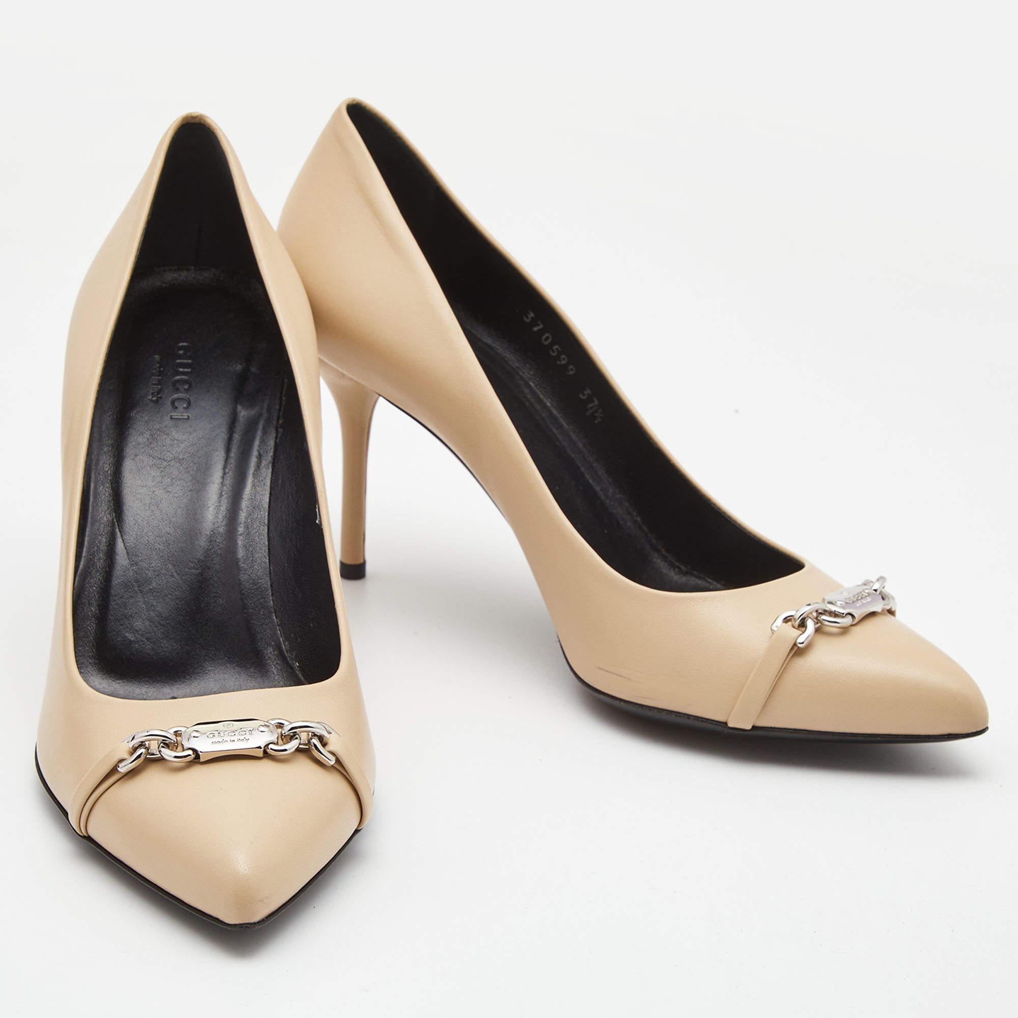 Gucci Beige Leather Logo plaque Pointed Toe Pumps Size 37.5 1