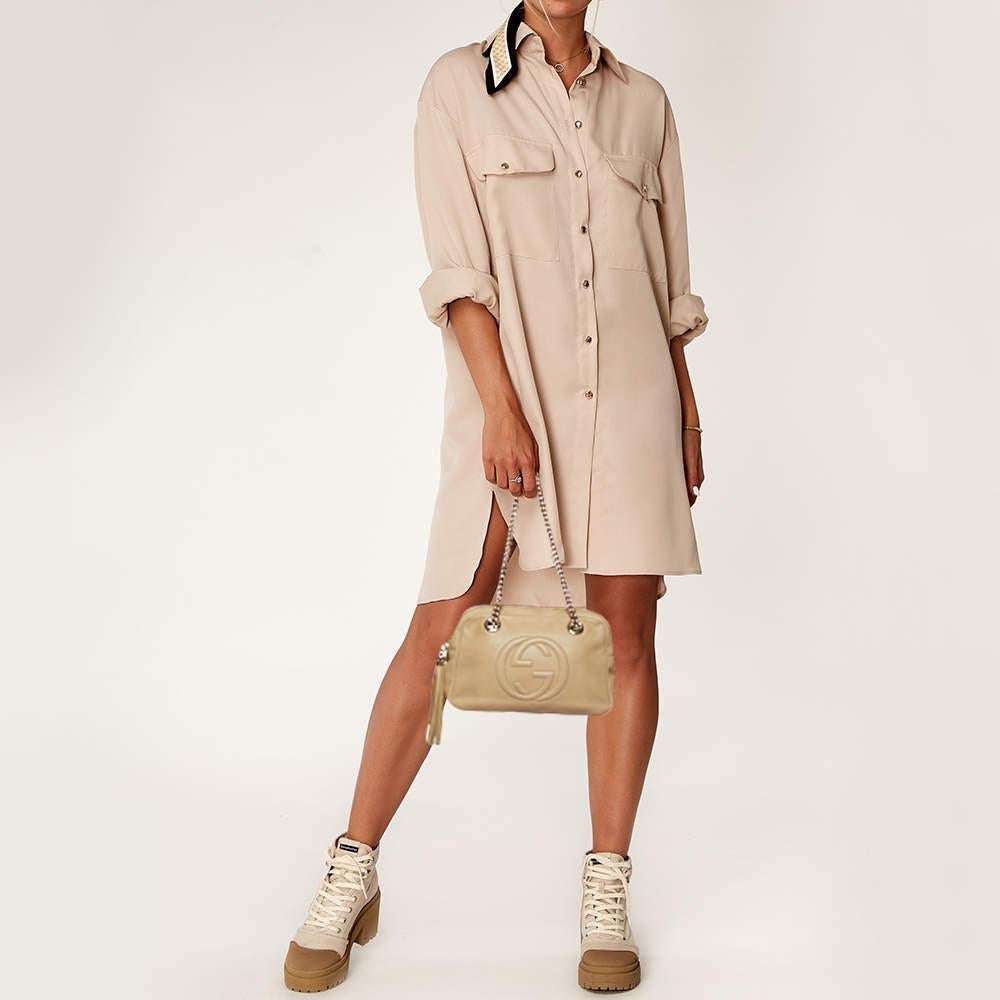 Gucci Beige Leather Medium Soho Chain Shoulder Bag In Fair Condition For Sale In Dubai, Al Qouz 2