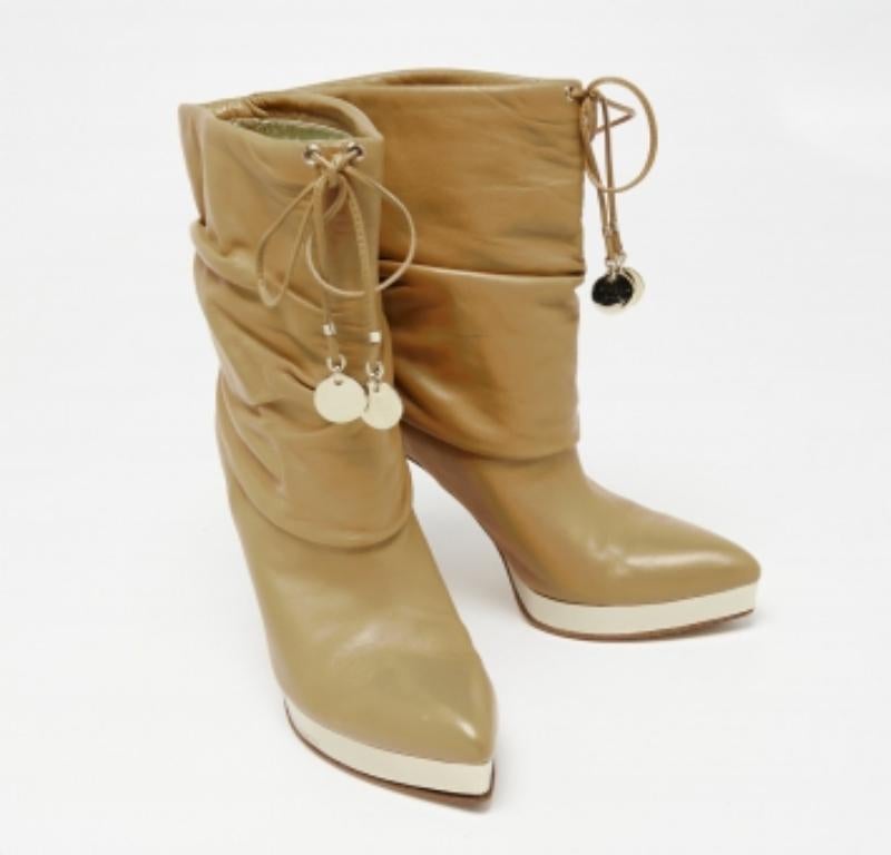 Beige Gucci Stivaletti con plateau in pelle beige misura 36 in vendita