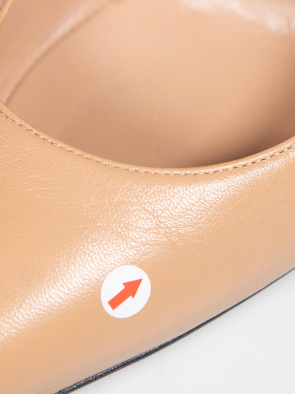 Gucci - Escarpins à bout pointu en cuir beige - Taille IT 38 en vente 2