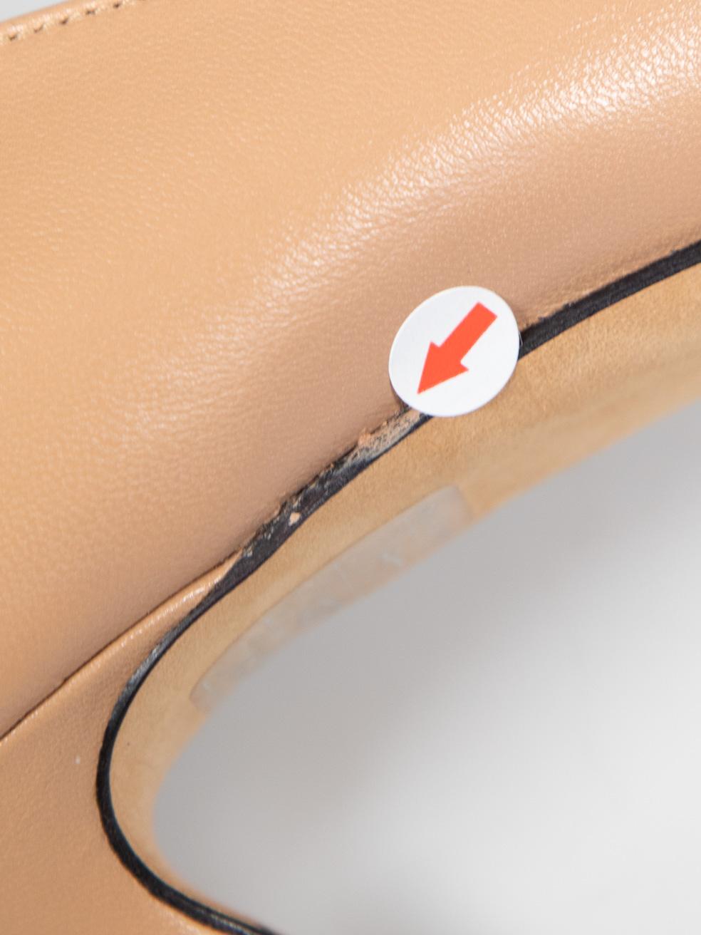 Gucci - Escarpins à bout pointu en cuir beige - Taille IT 38 en vente 4