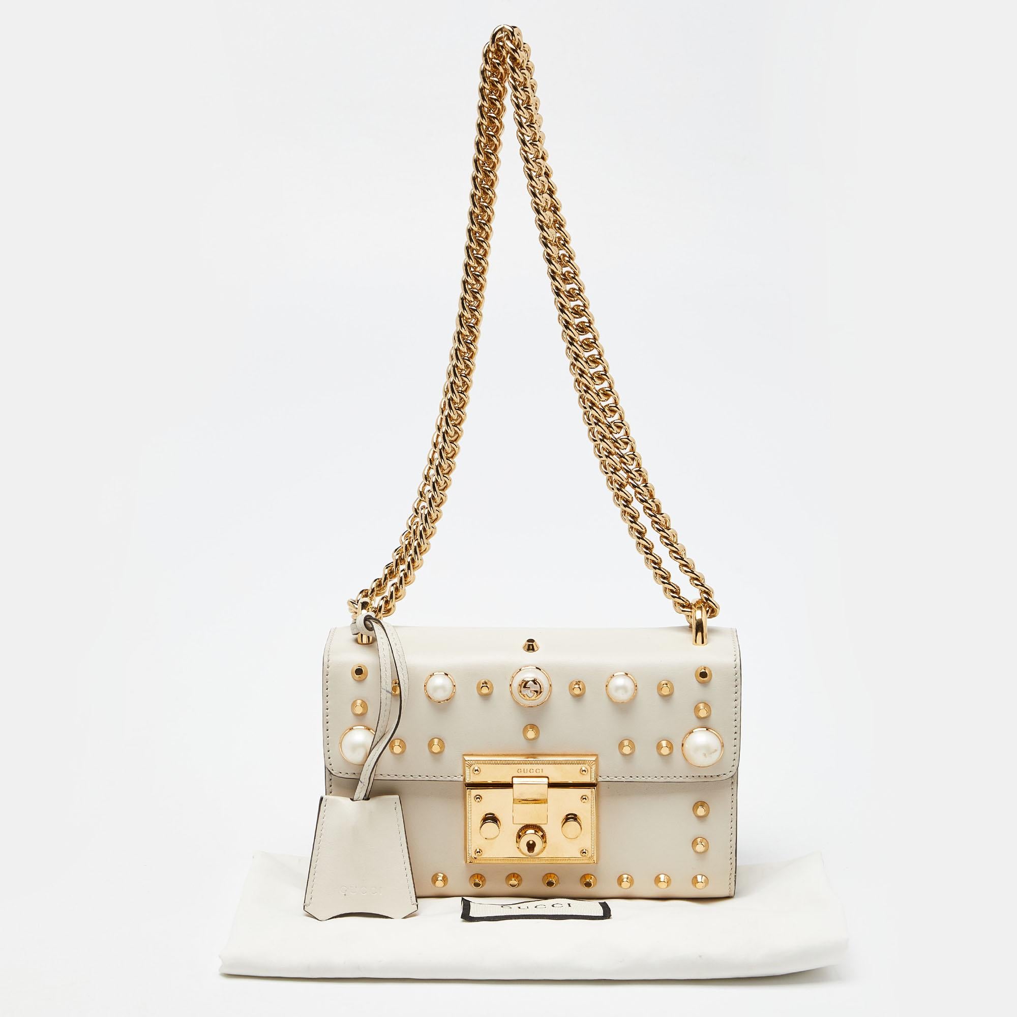 Gucci Beige Leather Small Pearl Studded Padlock Shoulder Bag For Sale 10