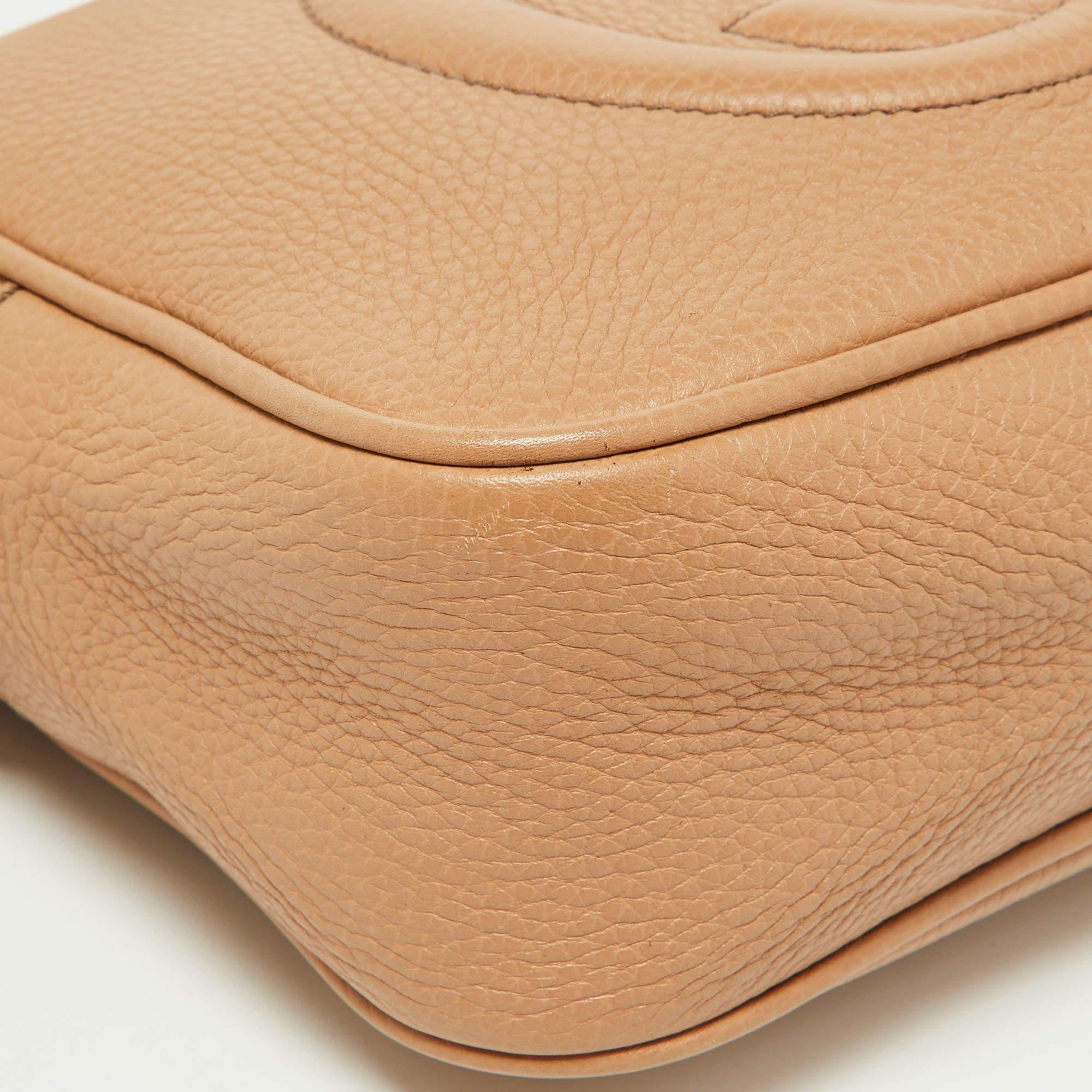 Gucci Beige Leather Small Soho Disco Shoulder Bag In Good Condition In Dubai, Al Qouz 2