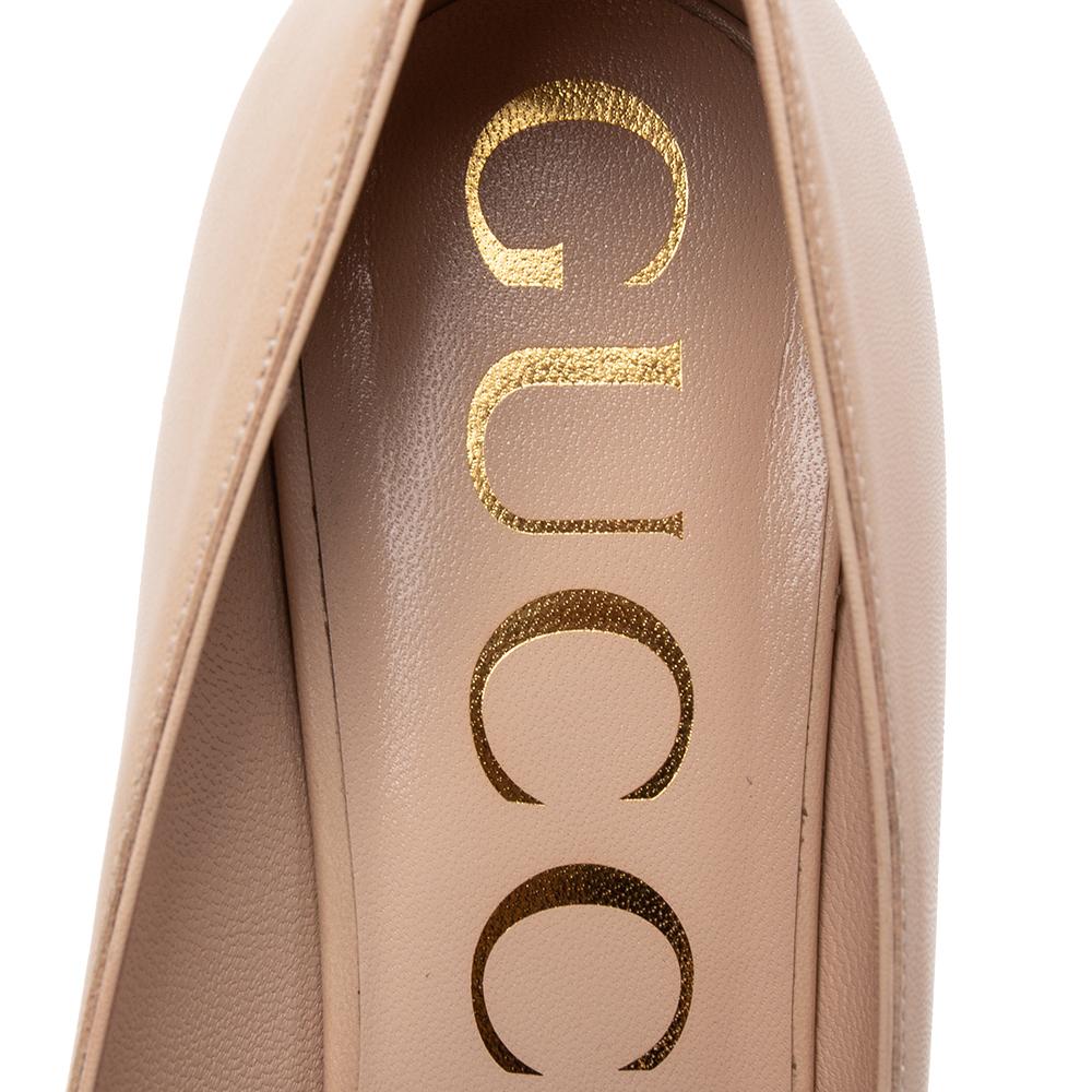 Gucci Beige Leather Zumi Mid Heel Pumps Size 38.5 In Good Condition In Dubai, Al Qouz 2