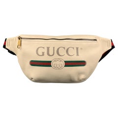 GUCCI Beige Logo Pebble Grain Leather Belt Bag