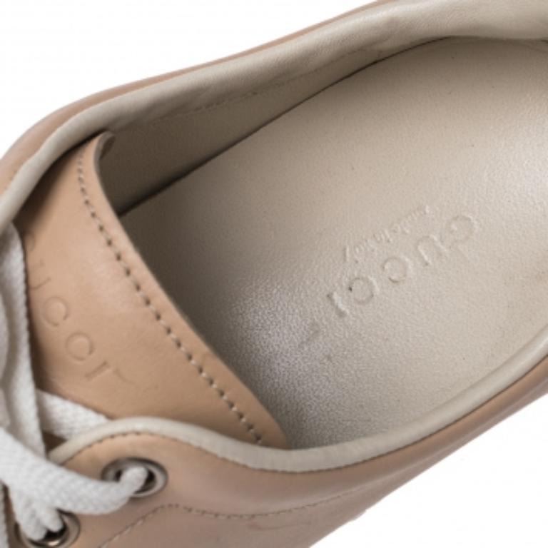 Gucci Beige Low Top Lace Sneakers Size 37.5 For Sale 2