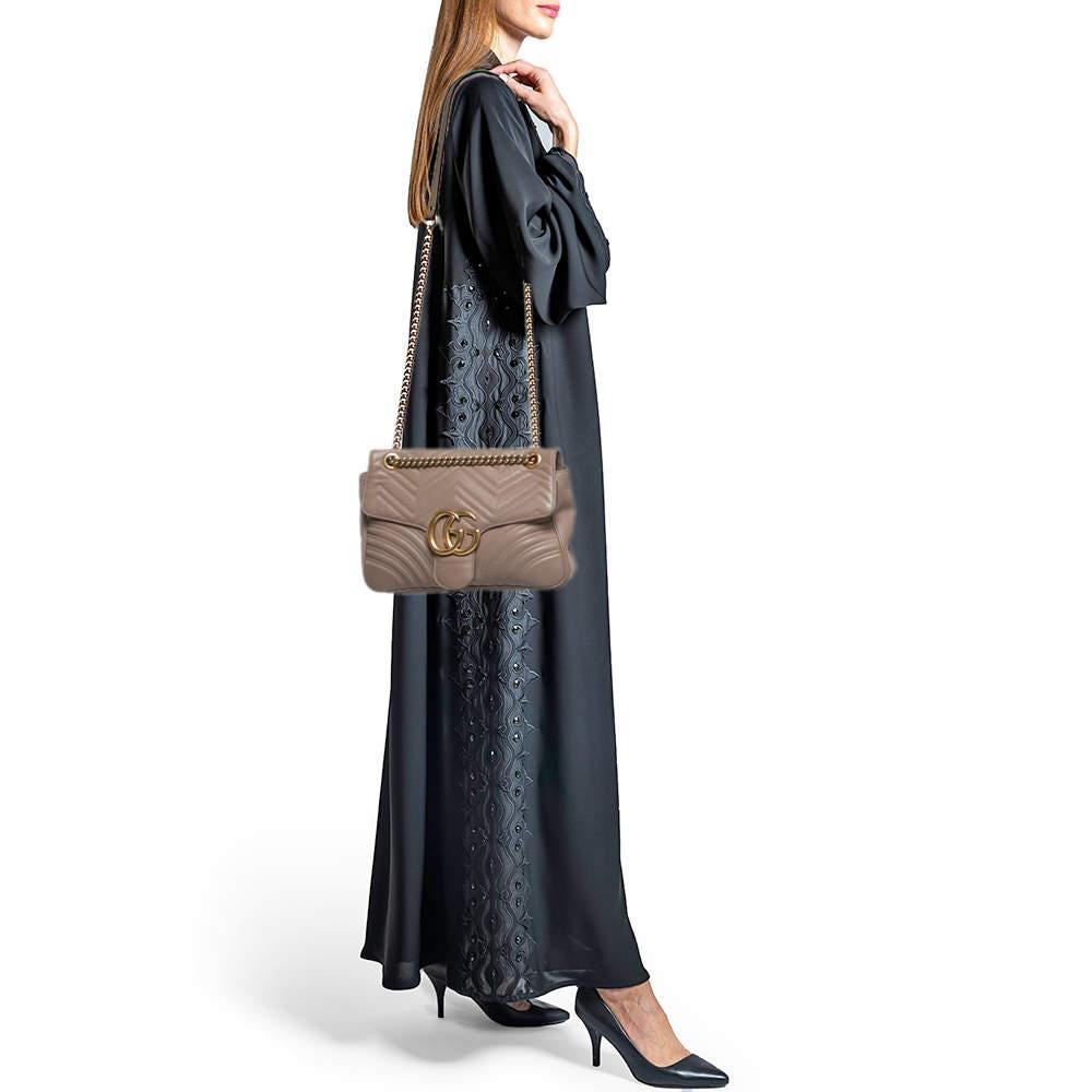 Gucci Beige Matelassé Leather Medium GG Marmont Shoulder Bag In Good Condition In Dubai, Al Qouz 2