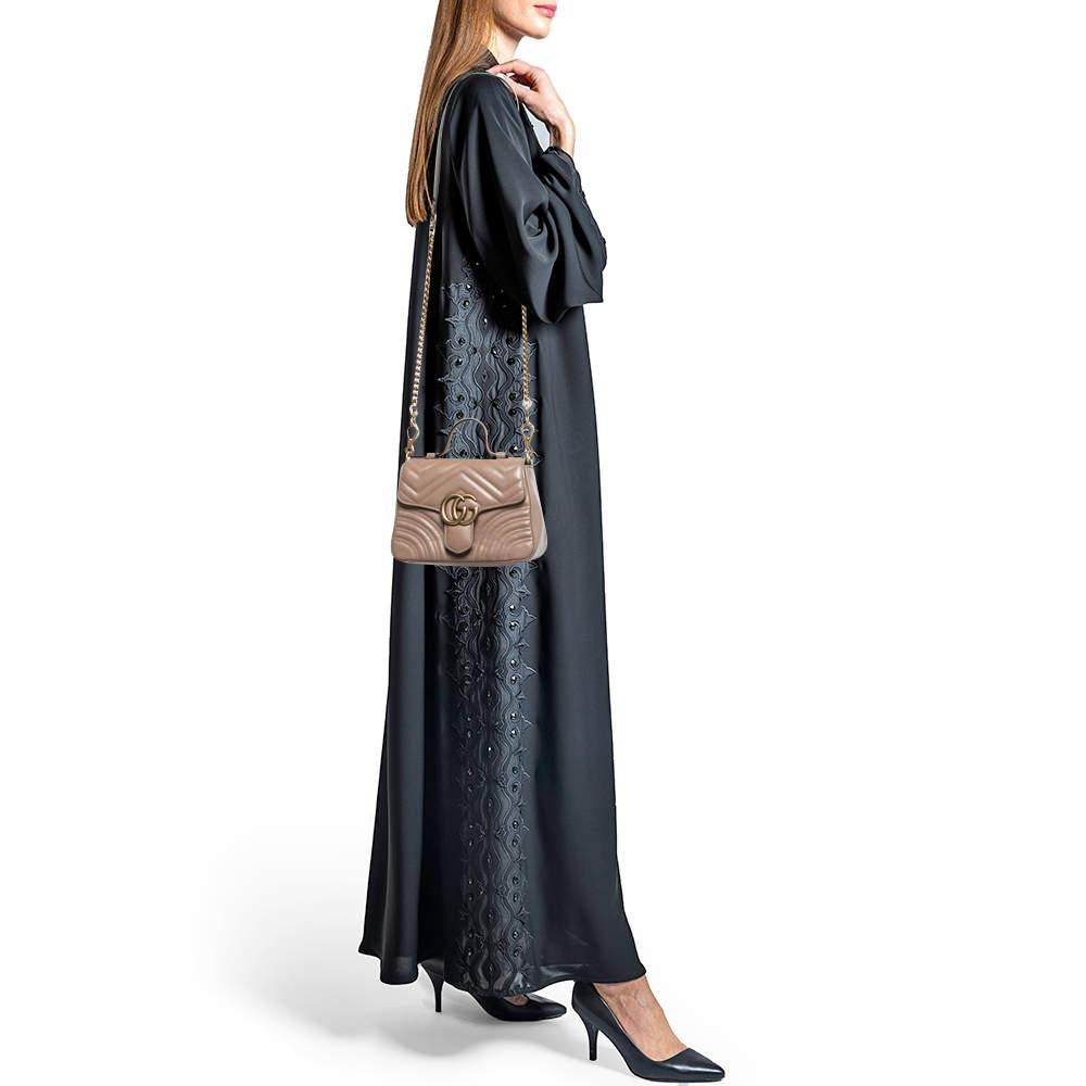Gucci Beige Matelassé Leather Mini GG Marmont Top Handle Bag In Good Condition In Dubai, Al Qouz 2