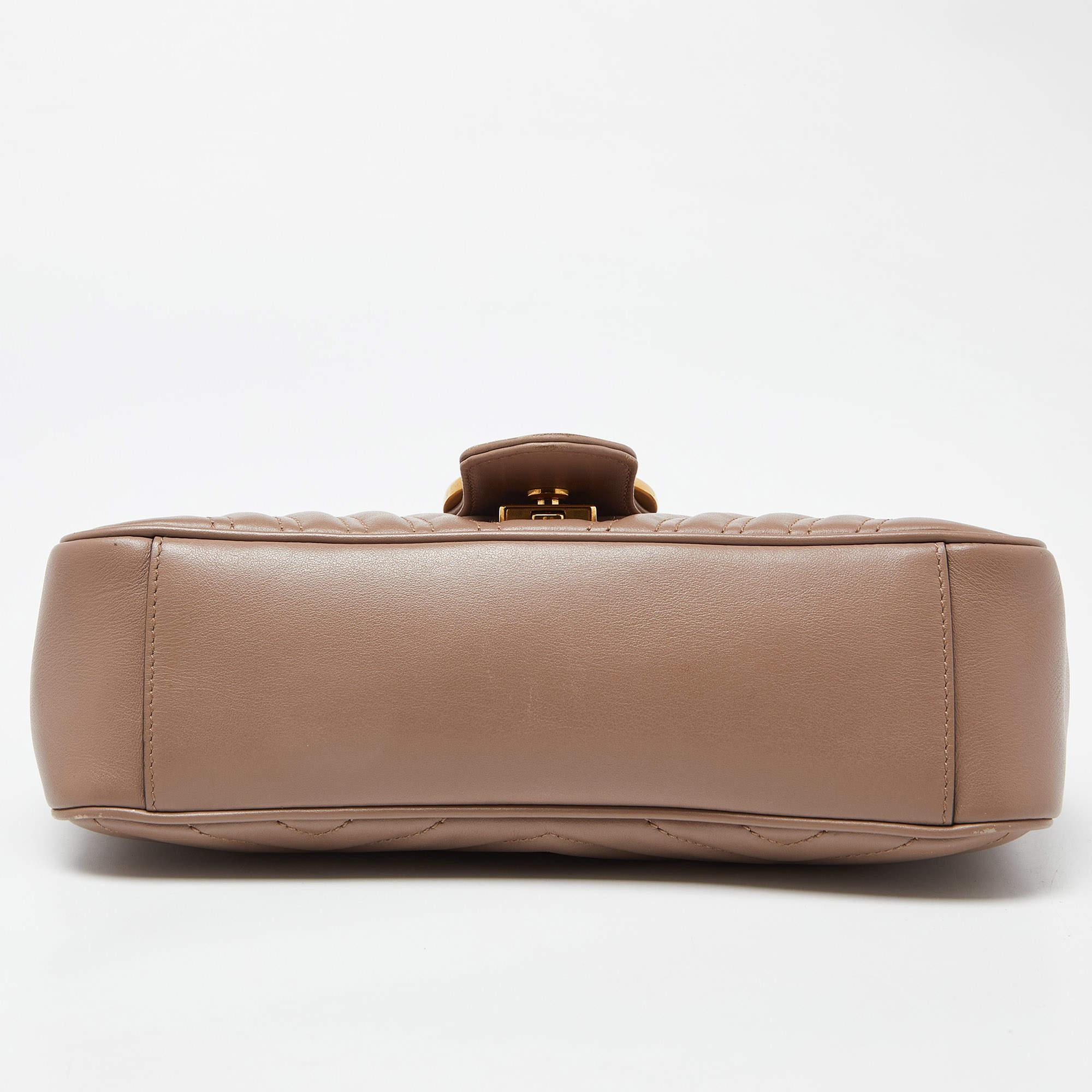 Gucci Beige Matelassé Leather Small GG Marmont Shoulder Bag For Sale 3