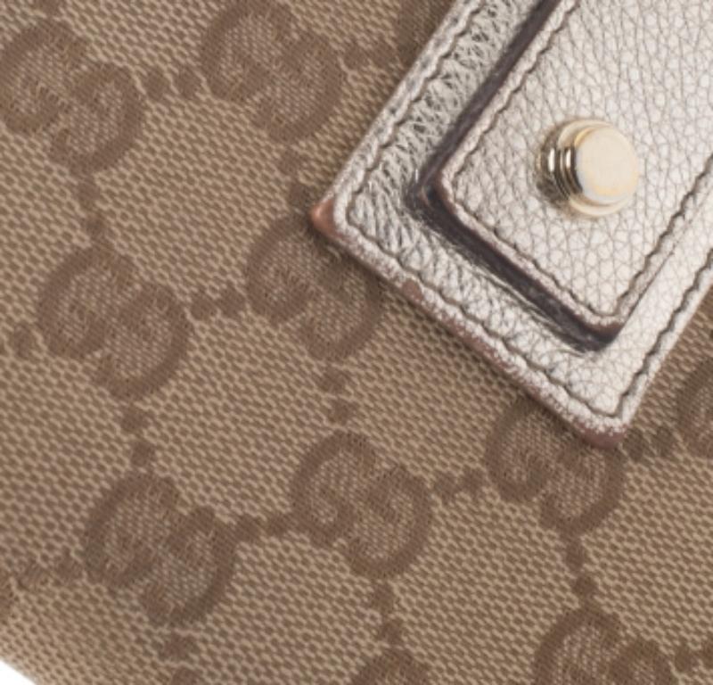 Gucci Beige/Metallic Gold GG Canvas Abbey D Ring Compact Wallet en vente 5