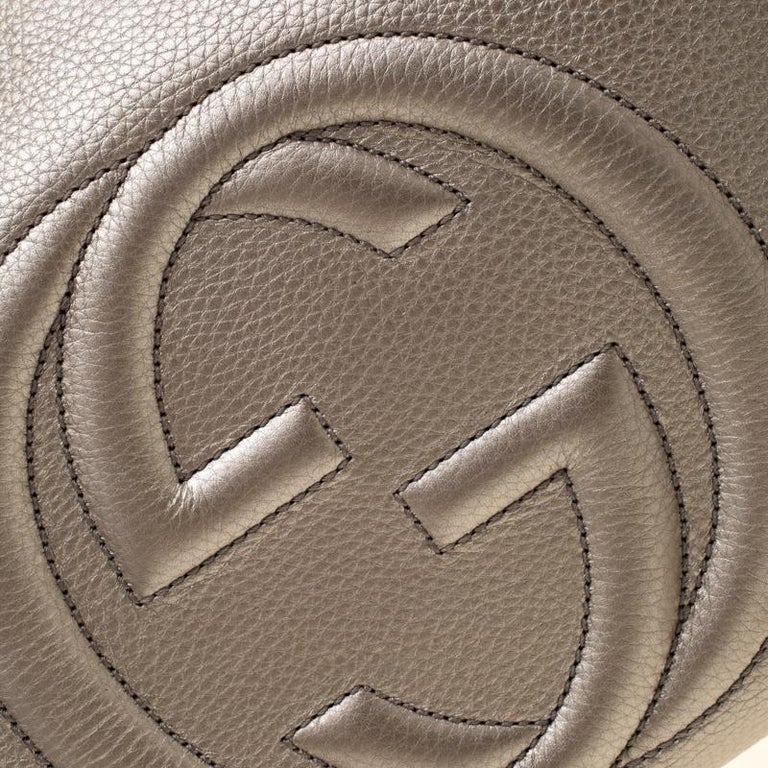 Gucci Beige Metallic Leather Medium Soho Hobo For Sale at 1stDibs