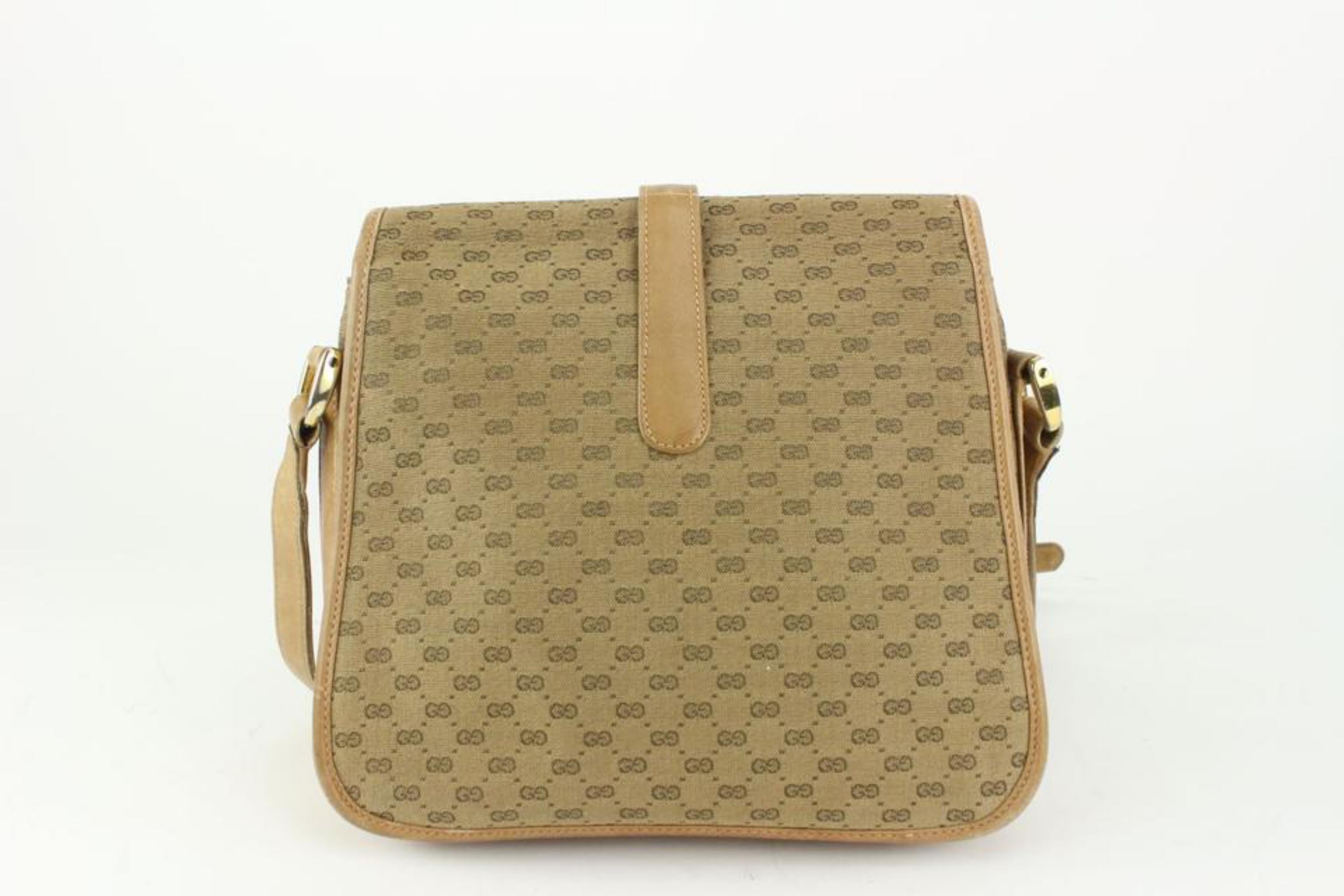 Gucci Beige Micro GG Monogram Crossbody Flap Bag 6G1021 For Sale 4