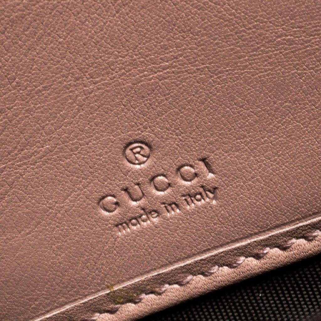 Gucci Beige Micro Guccissima Patent Leather Zip Around Wallet In Good Condition In Dubai, Al Qouz 2