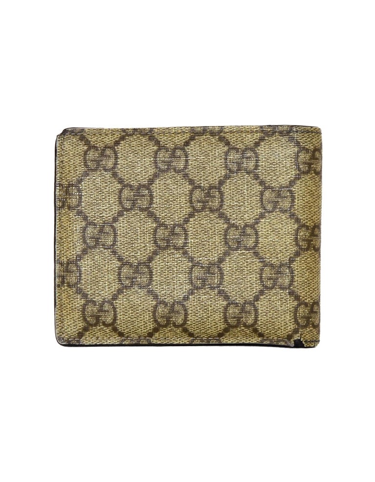 Gucci Beige Monogram Supreme Compact Men&#39;s Wallet For Sale at 1stdibs