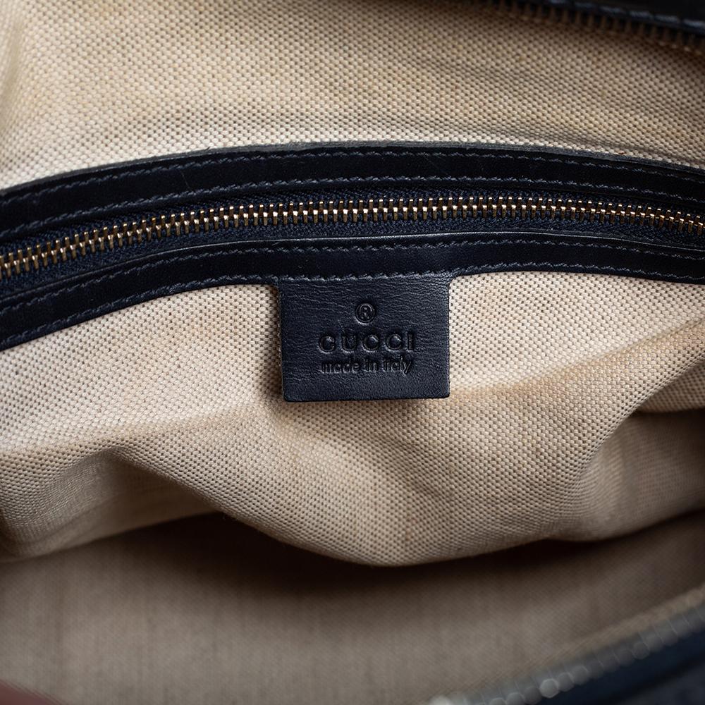 Gucci Beige/Navy Blue GG Canvas Medium Vintage Web Boston Bag In Good Condition In Dubai, Al Qouz 2