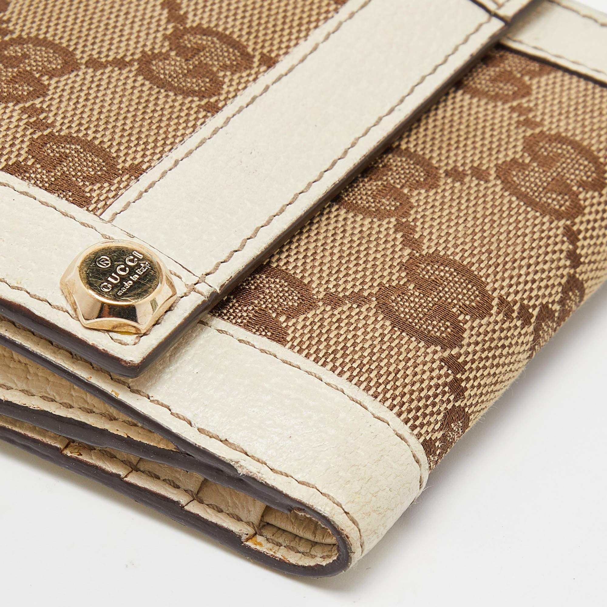 Gucci Beige/Off White GG Canvas and Leather Compact Wallet 6