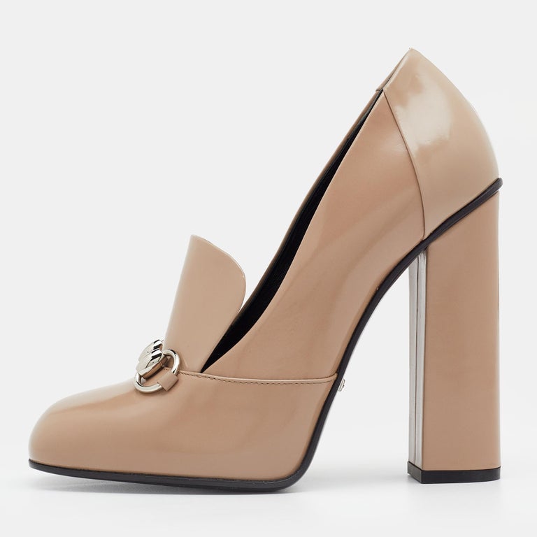Gucci Beige Patent Leather Horsebit Block Heel Pumps Size 38.5 For Sale