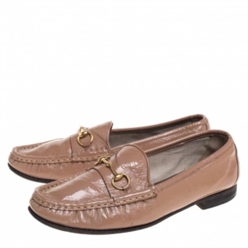 Gucci Beige Patent Leather Horsebit Slip On Loafers Size 38 For Sale 2