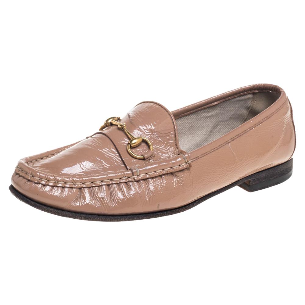 Gucci Beige Patent Leather Horsebit Slip On Loafers Size 38 For Sale