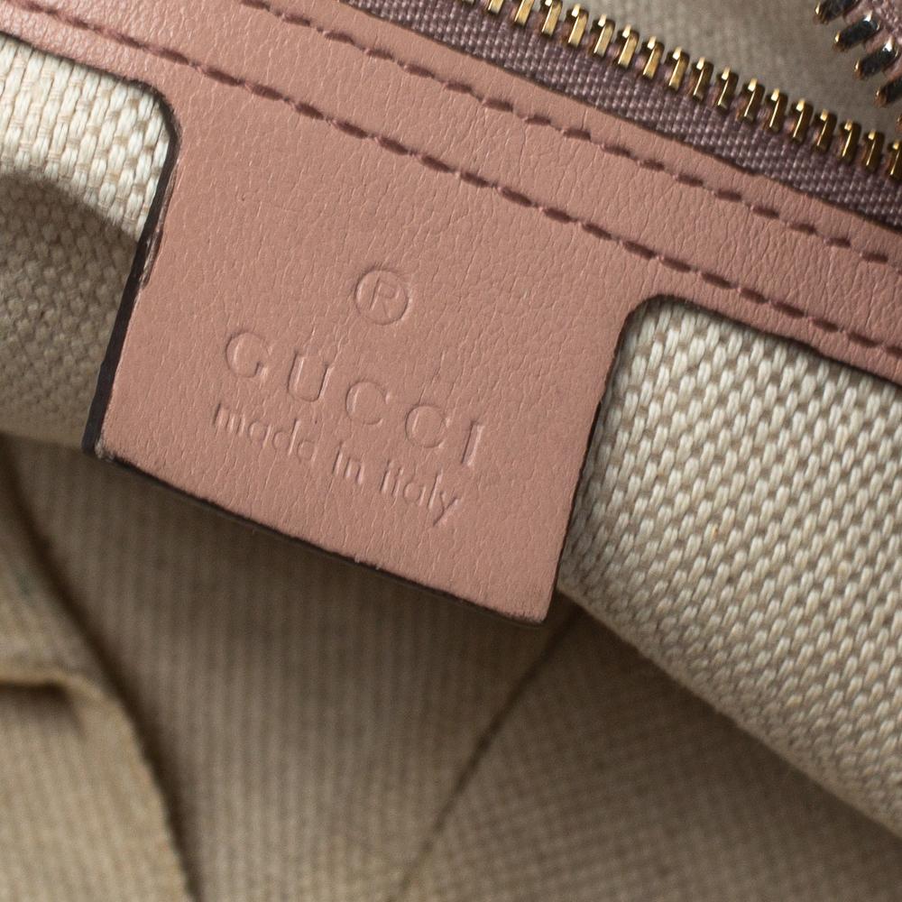Gucci Beige Patent Leather Large Soho Chain Shoulder Bag In Good Condition In Dubai, Al Qouz 2