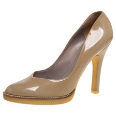 Gucci Beige Patent Leather Slip On Pumps Size 39