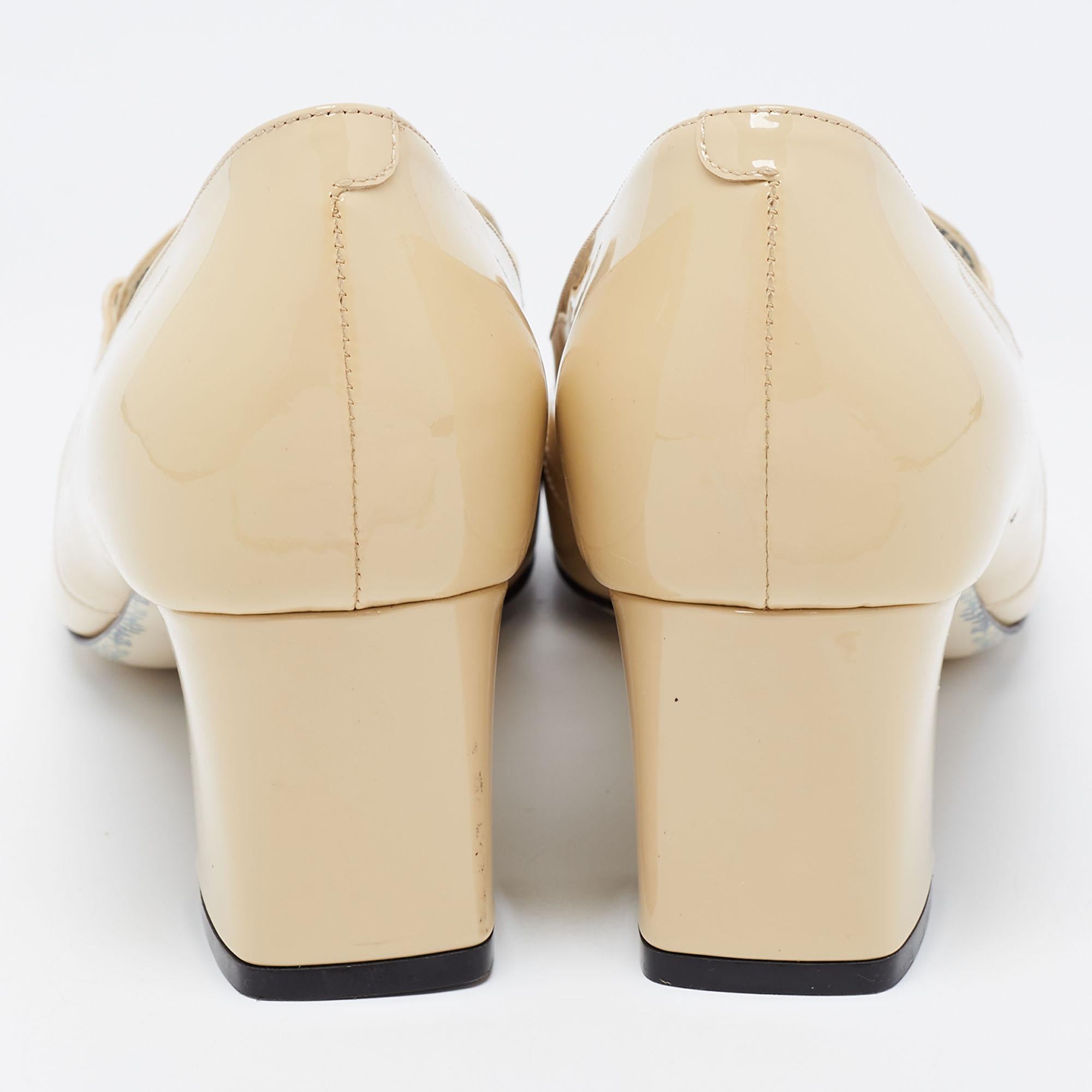 Women's Gucci Beige Patent Leather Victoire GG Logo Block Heel Pumps Size 39.5