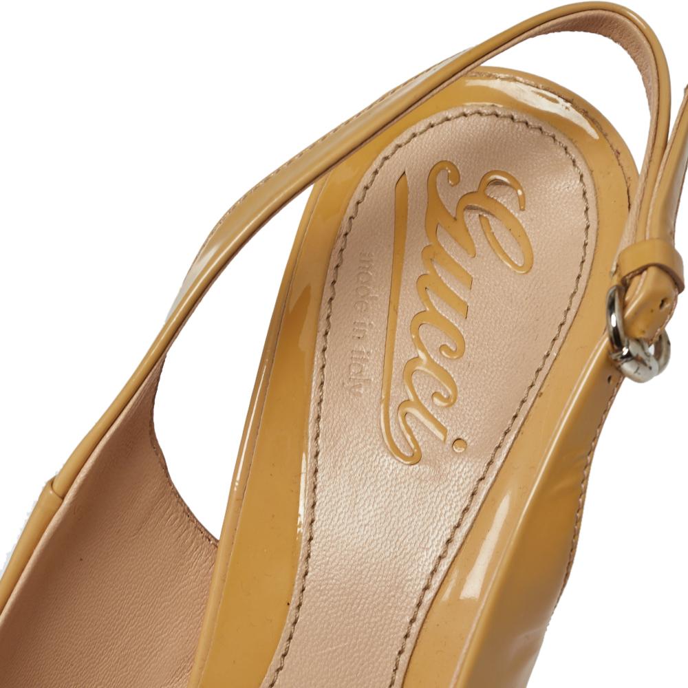 Gucci Beige Patent Peep Toe Platform Ankle Strap Cut Out Sandals Size 38 For Sale 1