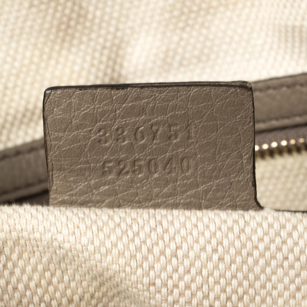 Gucci Beige Pebbled Leather Soho Working Tote In Good Condition In Dubai, Al Qouz 2