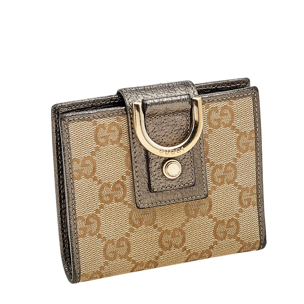 Brown Gucci Beige/Pewter GG Canvas and Leather D Ring Compact Wallet For Sale