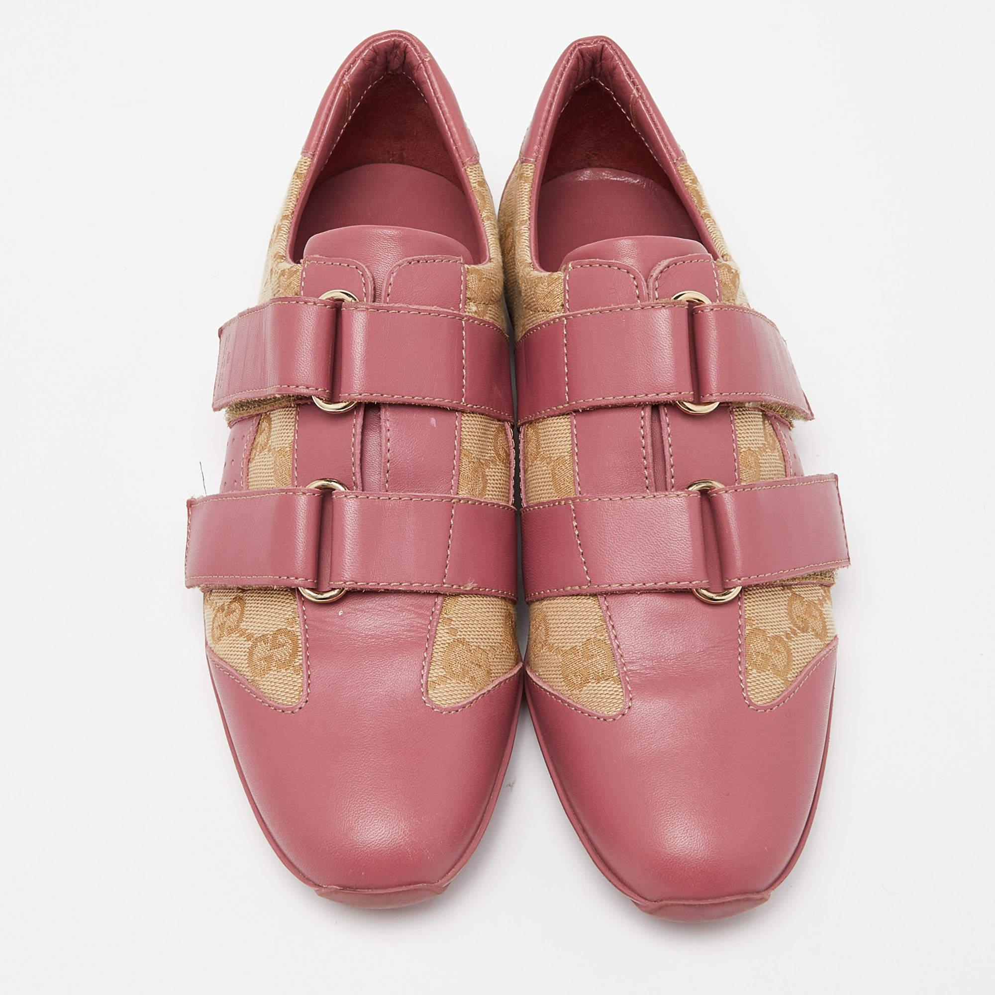 Brown Gucci Beige/Pink GG Canvas and Leather Low Top Sneakers Size 35 For Sale